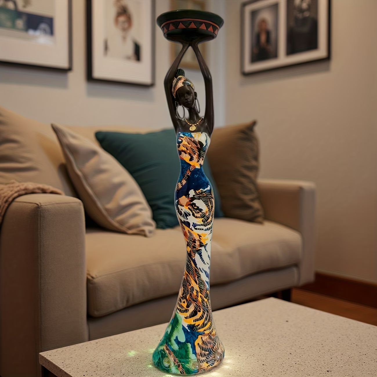 Afrikaanse Stamvrouw Decoratie Beeldje (Handgeschilderde Hars Sculptuur)